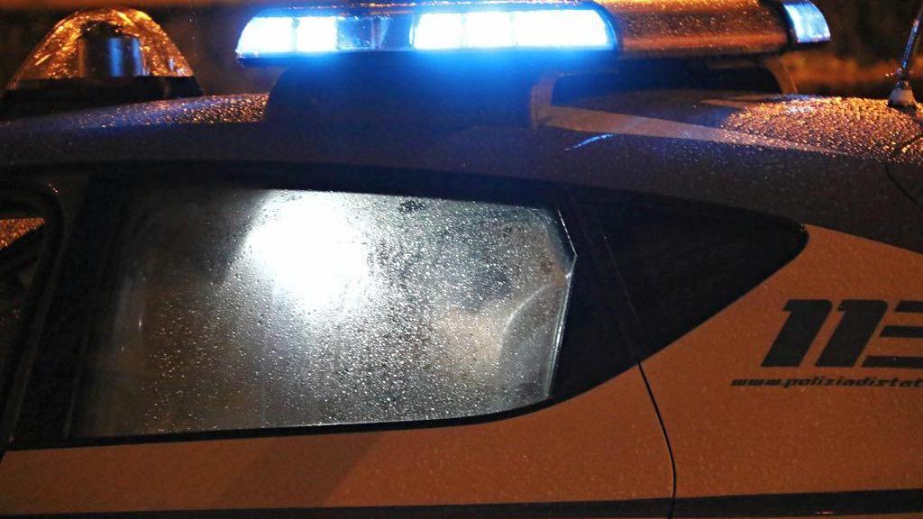Tentato omicidio in piazza Cavour, dietro le coltellate un regolamento di conti