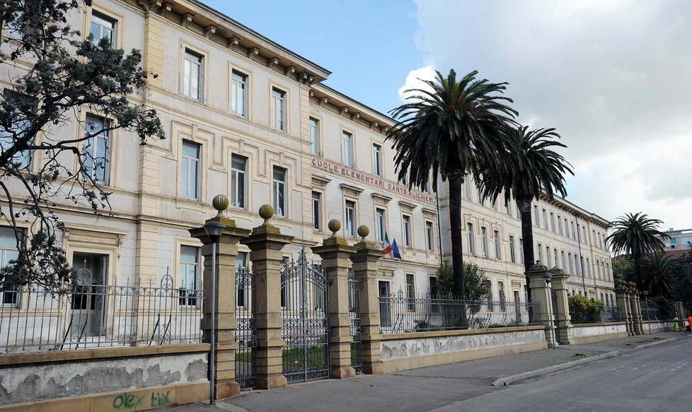 Lavori in quattro scuole Chiude l’aula magna della Dante Alighieri 