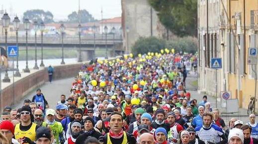 Cetilar Maratona di Pisa con il volto della solidarietà Si correrà il 15 dicembre
