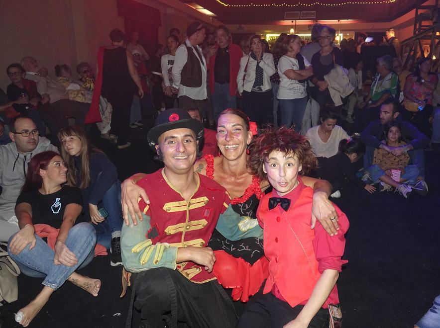 Dopo sei anni riaperto il piccolo cinema storico: si chiama Décircus 