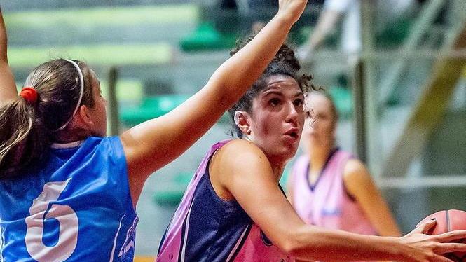 A2 DONNE: Acli va al tappeto