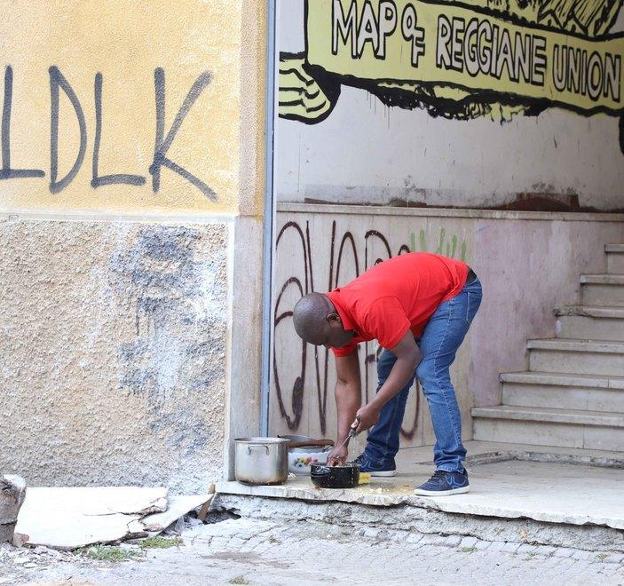 «Abbiamo accettato i servizi Ma adesso viviamo separati»