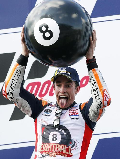Marquez il cannibale si prende tutto: conquista la gara e l’ottavo mondiale 