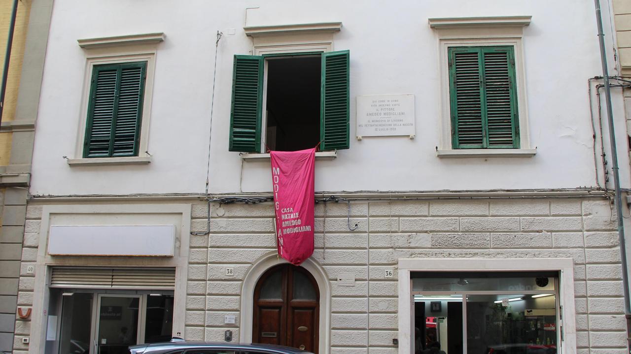 I luoghi / Alla scoperta della casa museo di Dedo