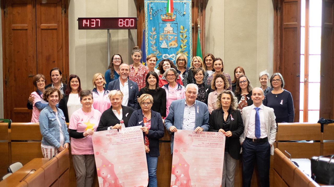La presentazione della campagna "Ottobre in rosa" per la prevenzione dei tumori al seno