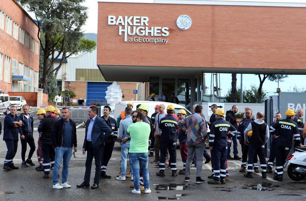 In 140 rischiano con il fallimento di Oma, la lotta per farli assumere tutti se cambia l'appalto