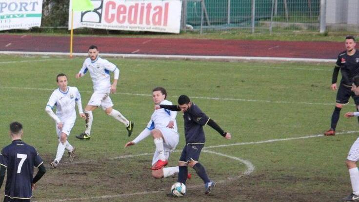 Il Romagnano acciuffa il pari Tre squadre provano la fuga