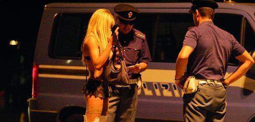 Favoreggiamento della prostituzione Il gip libera il 61enne 