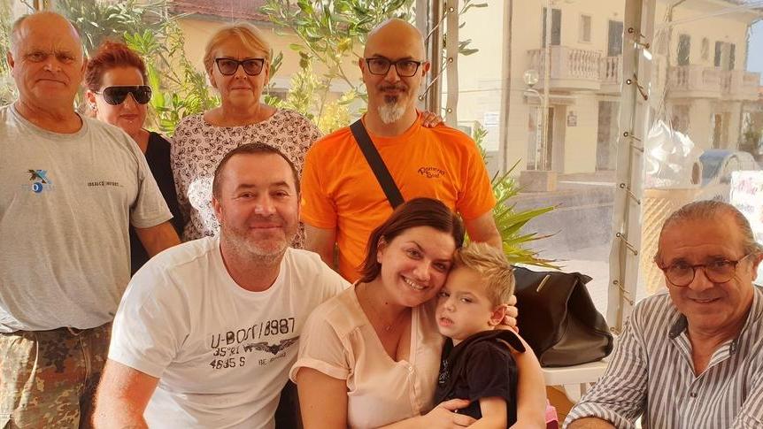 Gara di solidarietà dal pranzo sociale ai canti maggerini