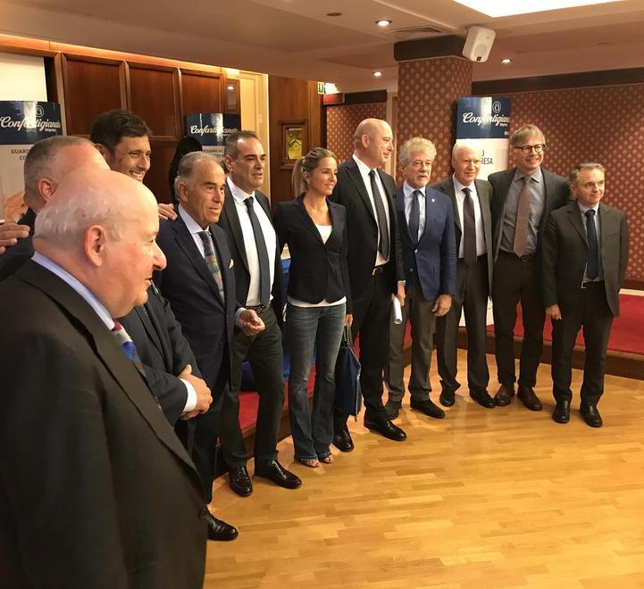 Erano presenti anche i sindaci