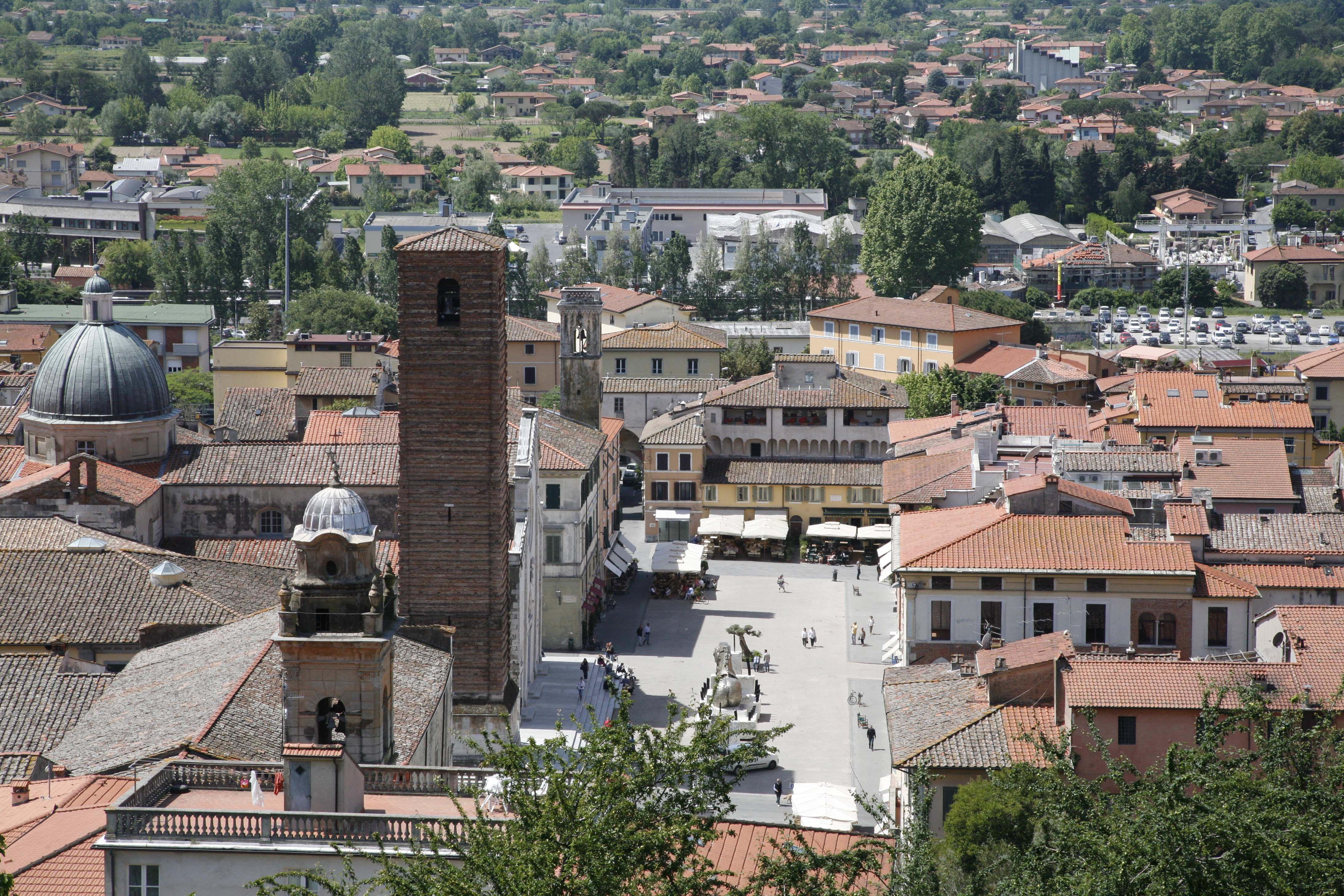 Mattone in picchiata a Pietrasanta: i prezzi delle case al -20% in dieci anni 
