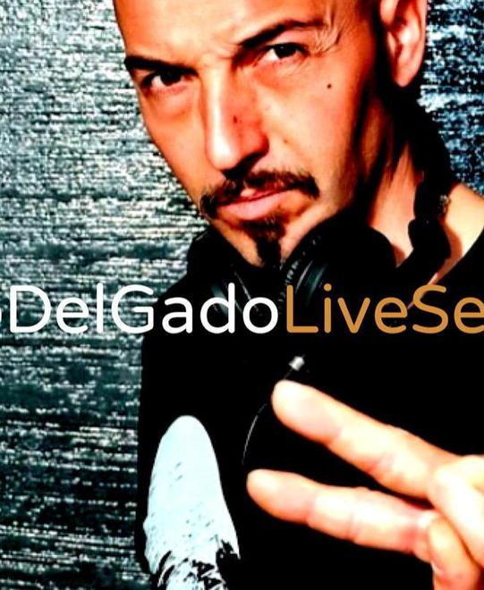Dj Del Gado sul palco dell’Animosi Caffè