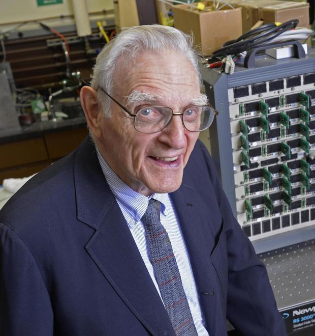 La batteria al litio dei cellulari vale il Nobel della Chimica 