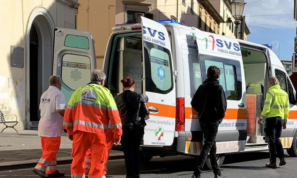 «Muffa e polvere nella classe del liceo», otto studenti finiscono al pronto soccorso 