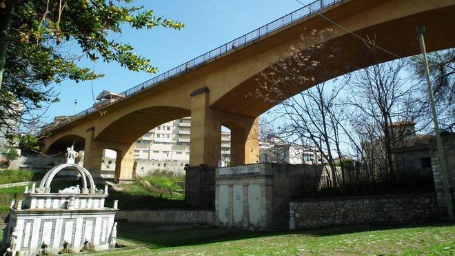 Sassari, troppi suicidi dal ponte Rosello: il quartiere dice basta 