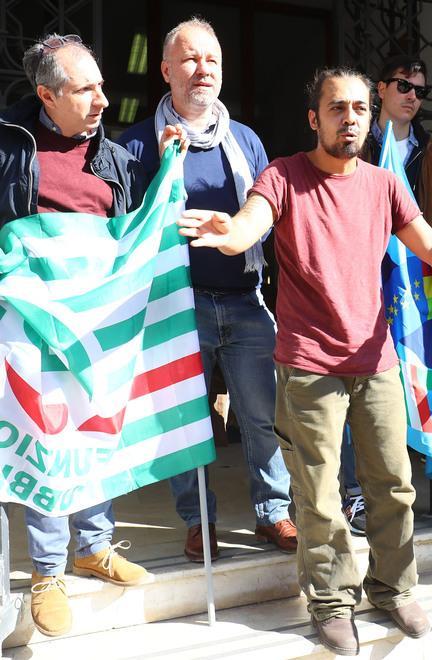 Braccio di ferro dipendenti-Comune Assemblea in piazza e sciopero in vista 