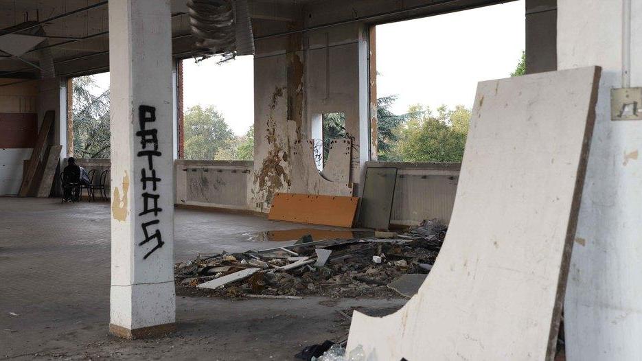 «Reggiane? Non esiste la bacchetta magica Lavoriamo per svuotarle»