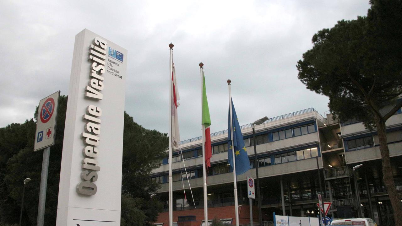 Infermiere accusato di furto e truffa: non lavorerà più all'Asl