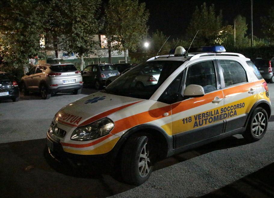 Muore a 29 anni mentre gioca a calcetto 