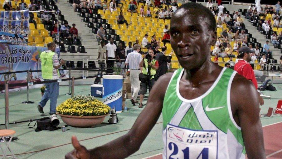 Kipchoge cerca il record prova a correre la Maratona sotto il “muro” delle 2 ore