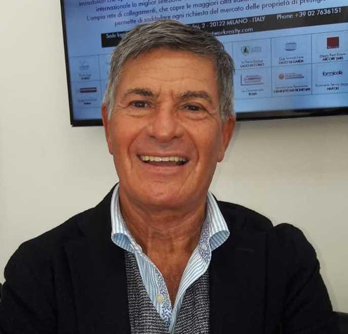 «Fronte mare 220 metri: sconto da 100mila euro»