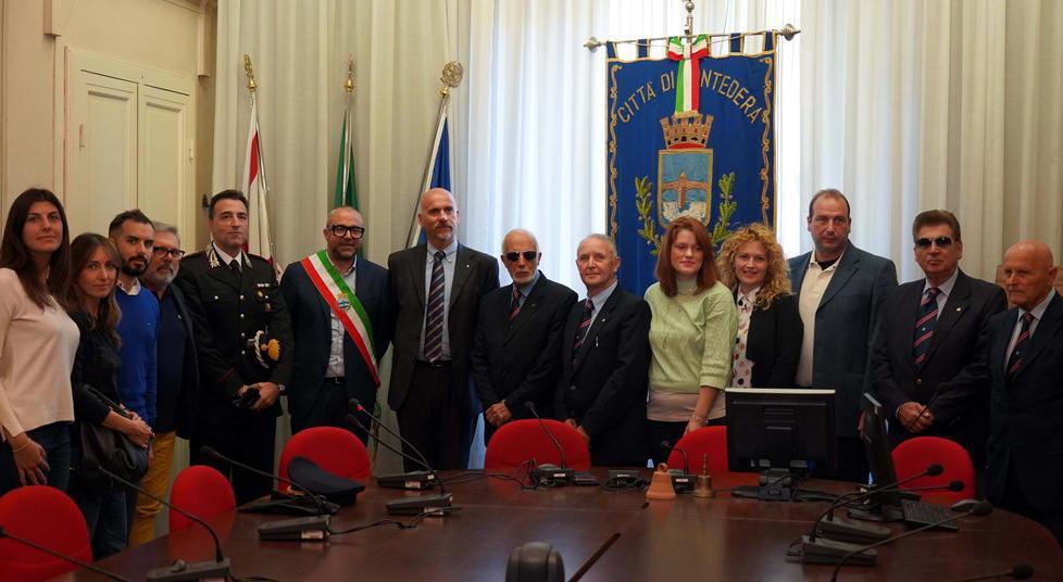 Il saluto di benvenuto dell’amministrazione al maggiore Gesualdo