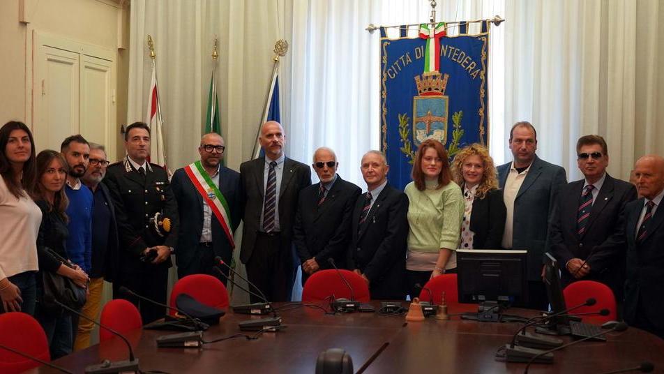 Il saluto di benvenuto dell’amministrazione al maggiore Gesualdo