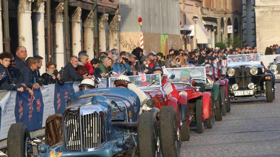 Torna la Mille Miglia Passerà per Ferrara e anche a Comacchio
