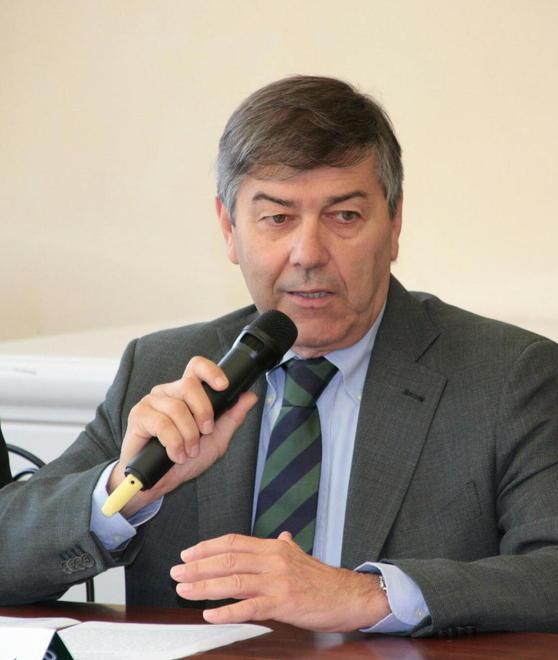 Si perde nei boschi mentre cerca funghi
