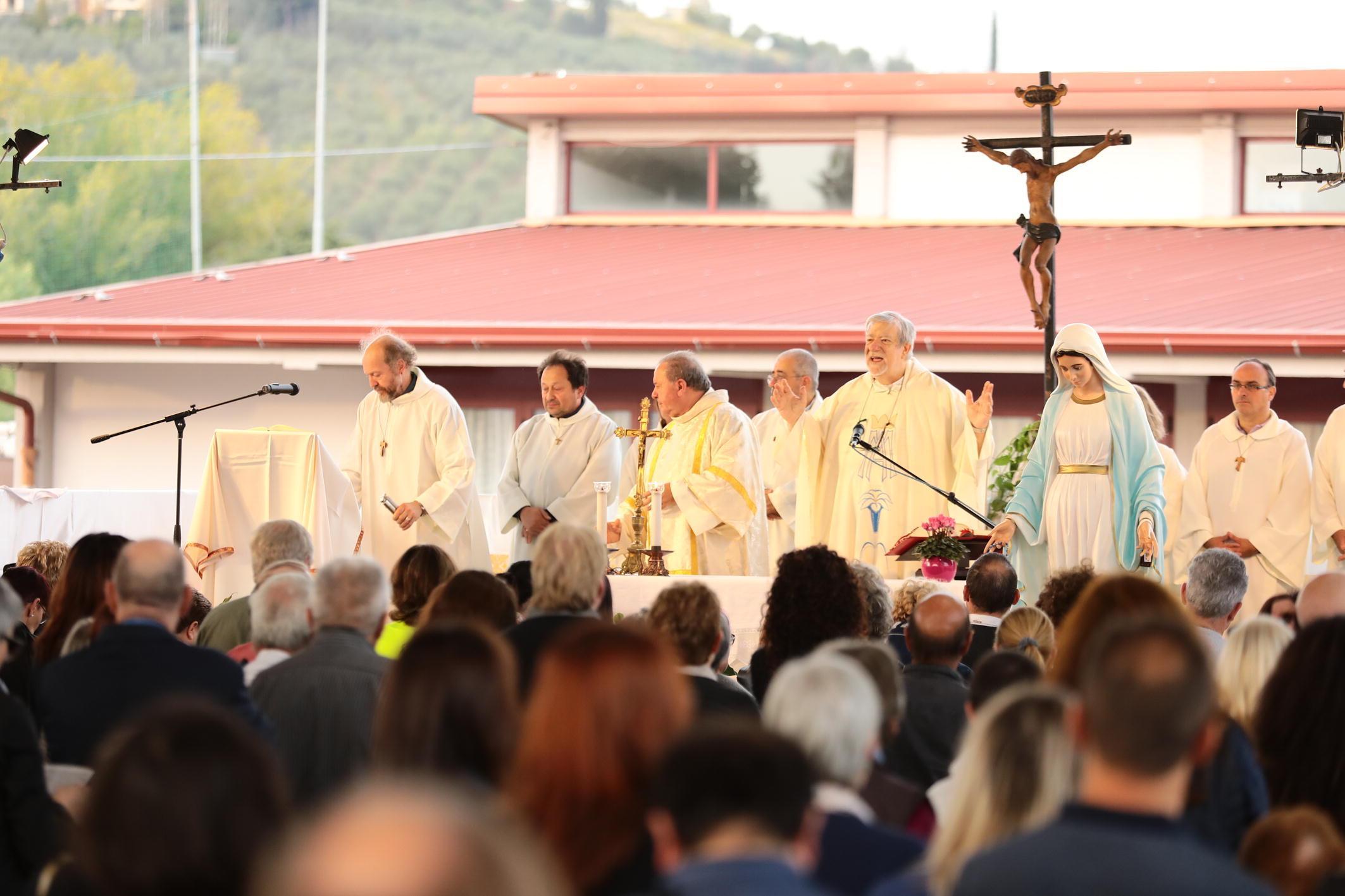 Un momento della preghiera (foto Sestini)