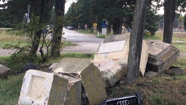 Proseguono i lavori in piazza Guerrazzi