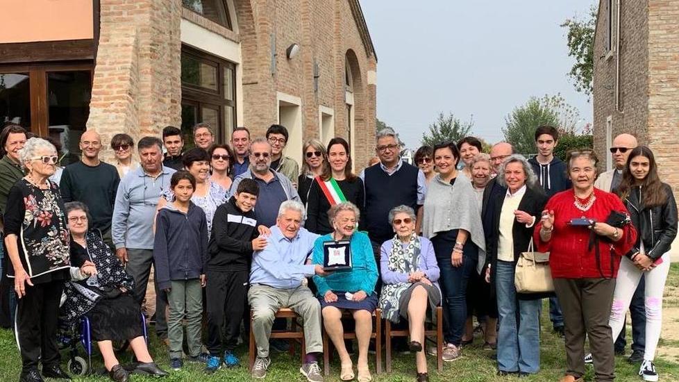 I 100 anni di Gabriella Grande festa in famiglia