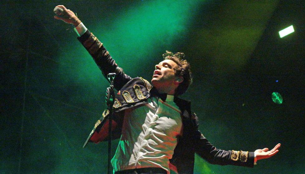 Mika annuncia il suo arrivo a Livorno: «E per il concerto cerco un chitarrista» 