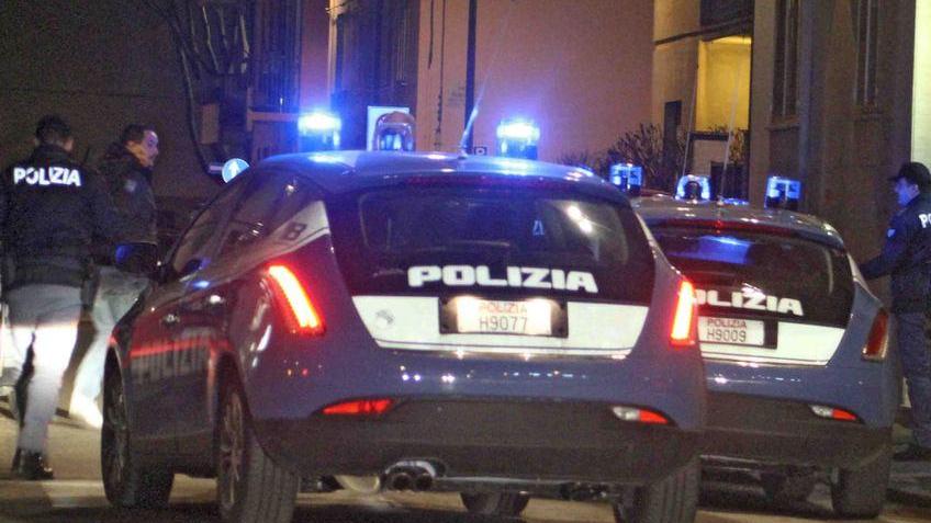 Morto in strada, fatale un secondo malore. L’ipotesi: scaricato per coprire l’incontro