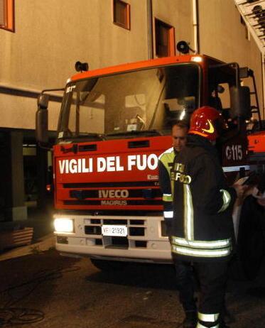 Un intervento dei vigili del fuoco (archivio)