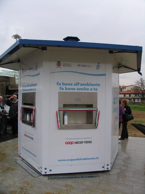 In piazza Costituzione il primo fontanello 