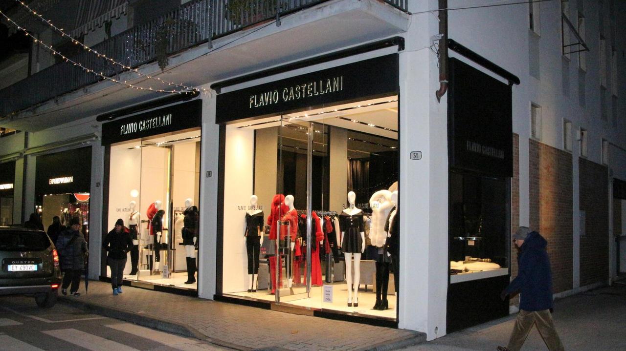 Stilisti, sarti e addetti al prodotto: assunzioni da Flavio Castellani