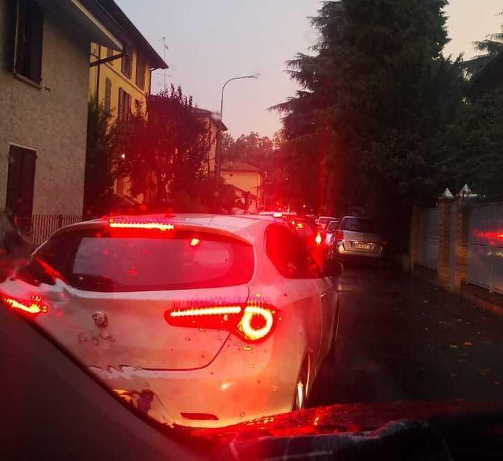 Troppo smog a Reggio Emilia: via alle misure d’emergenza, ma il traffico è raddoppiato 