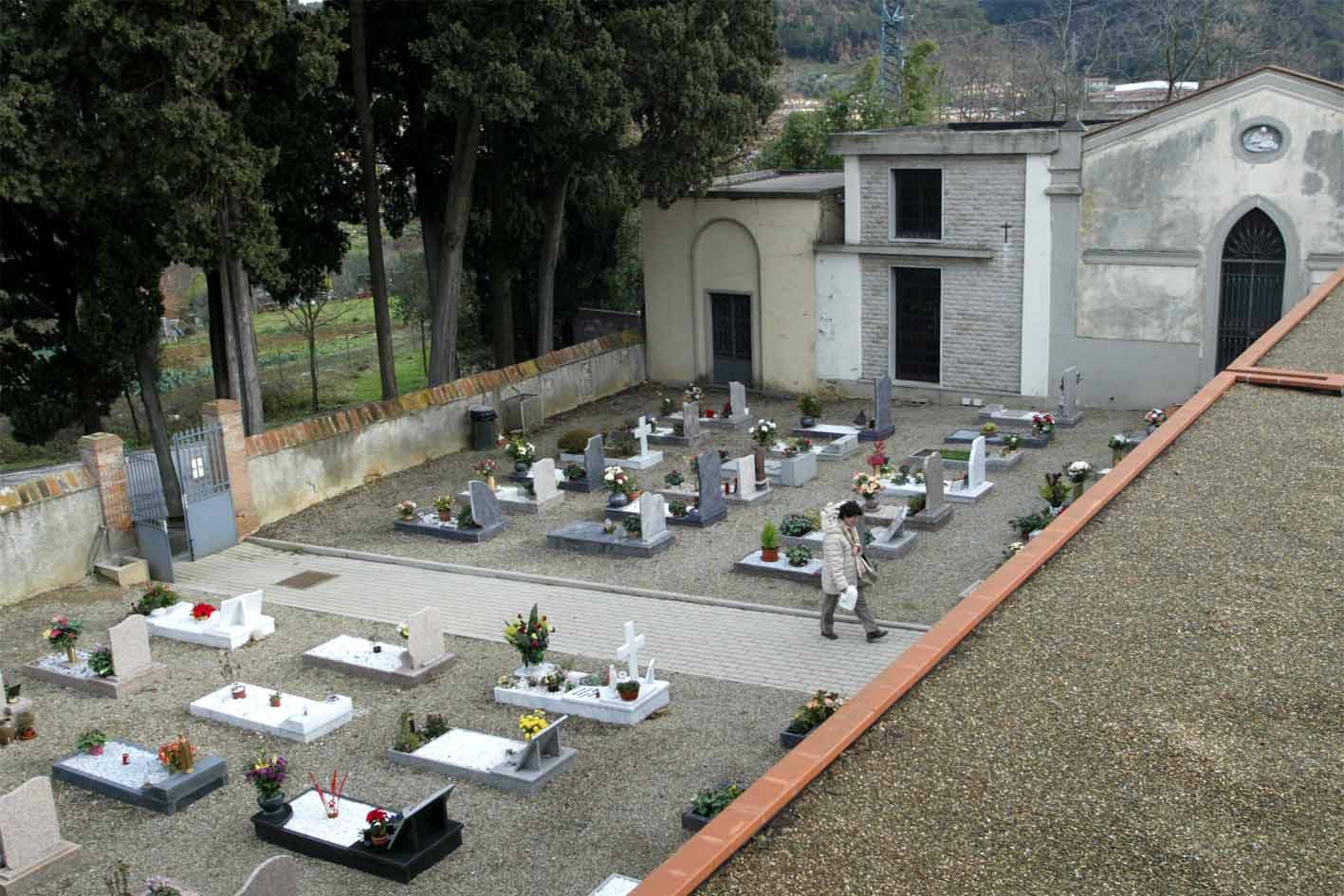 Cimiteri pieni, scatta il bonus per chi sceglie la cremazione 