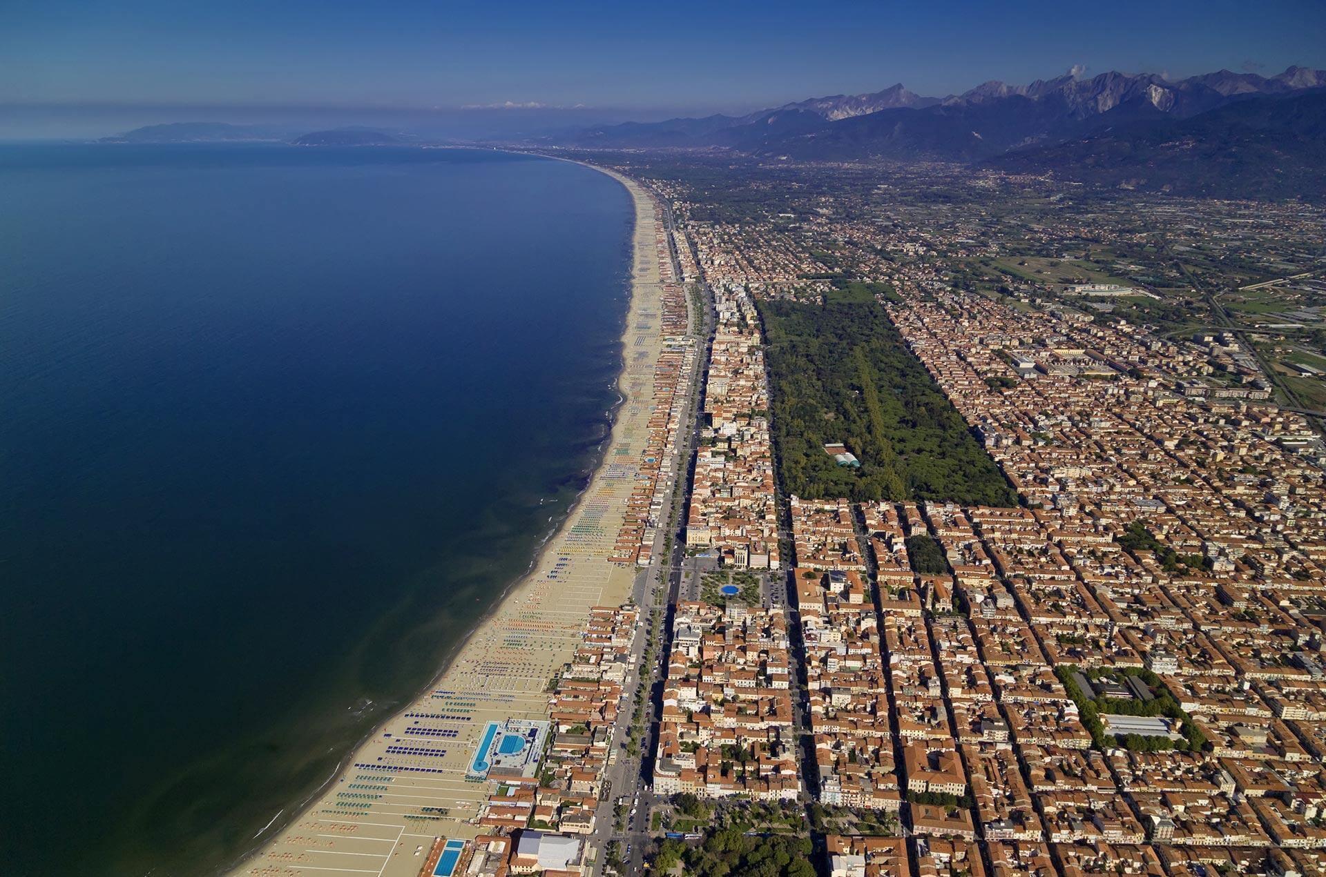 Quattromila versiliesi in meno in dieci anni: il calo è superiore alla media regionale 