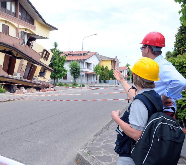 «Un terremoto come il 2012 può causare 100mila sfollati» 