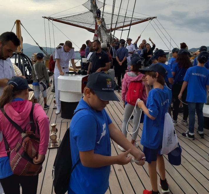Gli alunni di Casa del Duca raccontano la meraviglia della Amerigo Vespucci 