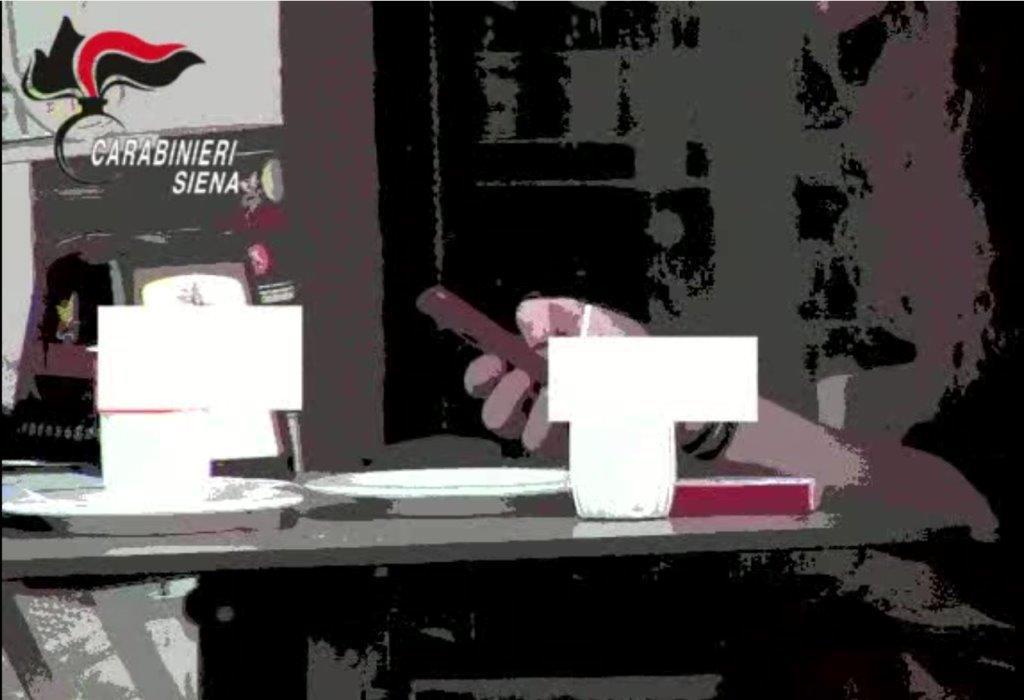 Chat degli orrori, la mamma toscana che ha denunciato il caso: «Ho visto l'inferno del web» 