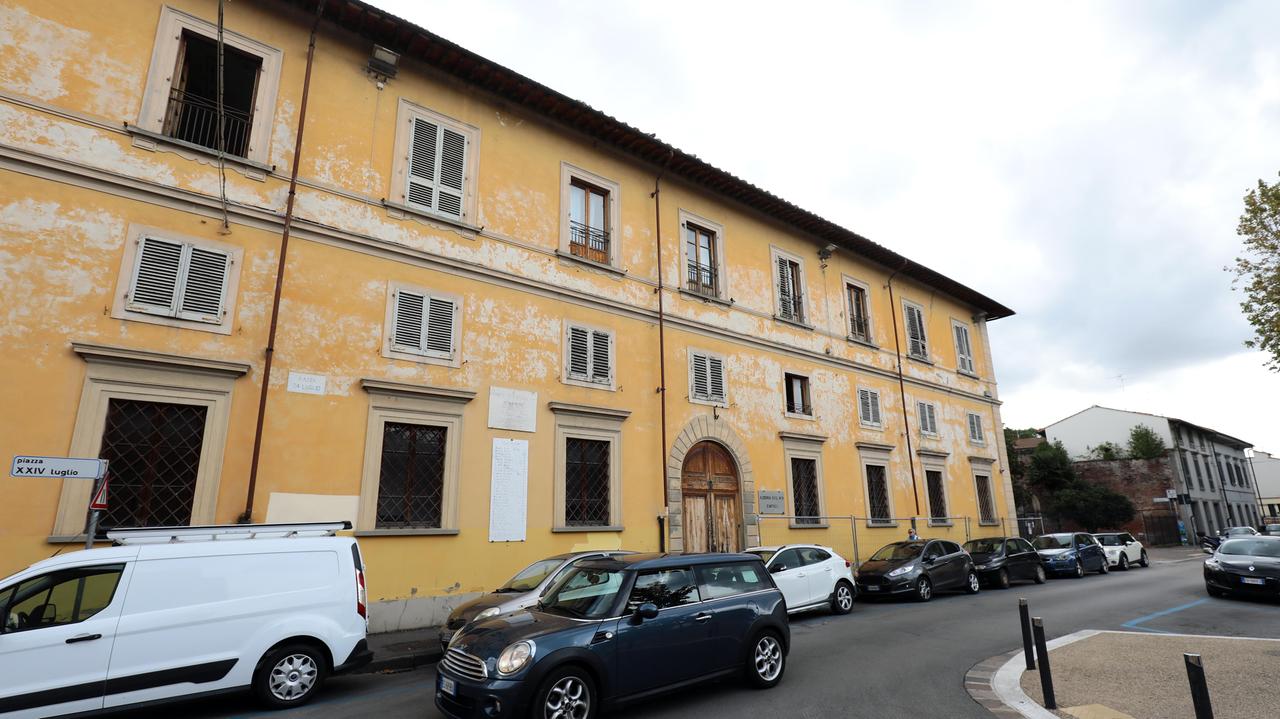 Il palazzo dell'ex Sert