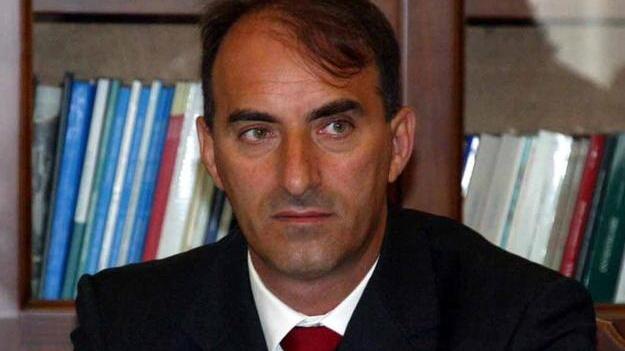 «Io al guinzaglio non ci sto» Cofrancesco lascia il sindaco di Massa Persiani