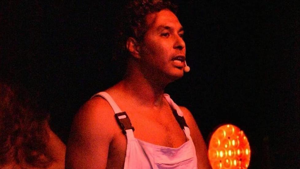 Disabile picchiato, Giannini: «L’aggressore venga a teatro coi Mayor»