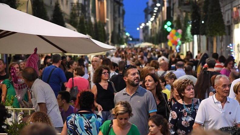 Festa del commercio shopping by night coi locali “gemellati”