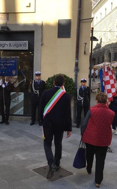 Una corona per Ugo Schiano