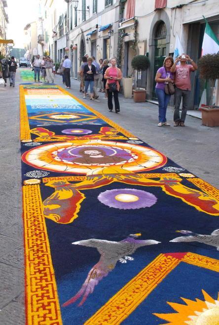 «Bilancio non approvato, a rischio i tappeti di segatura»