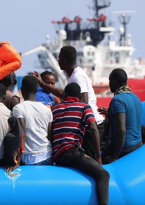 Parla la cooperativa Odissea: «Nel bando non ci sono servizi per l’accoglienza» 